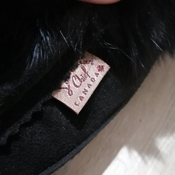 🇨🇦 Laurentian Chief Beaded Moccasin Slippers w/ Fur Trim, NIB, Made in Canada - Picture 5 of 7